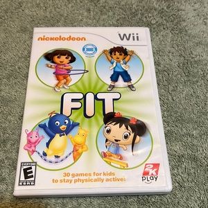 *USED* Wii Nickelodeon FIT game 2K Play. Good condition.